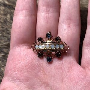 Stunning vintage gold plated crystal and faux opal pendant/brooch